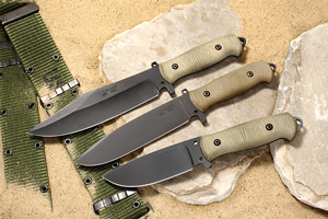 DM-1 High Carbon Non-stainless Steel Article - Sandbox Knife Series